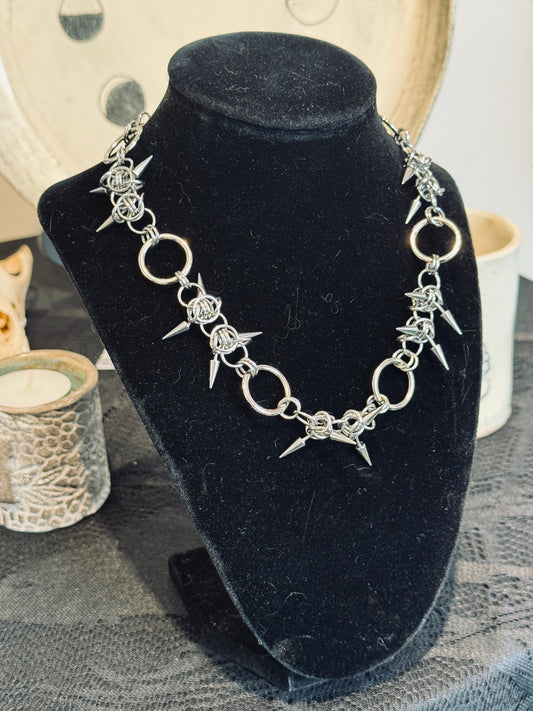 "Thorns" necklace by Alix Holly